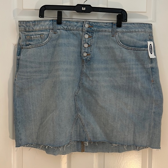 Old Navy Denim Mini Skirt - Picture 1 of 4